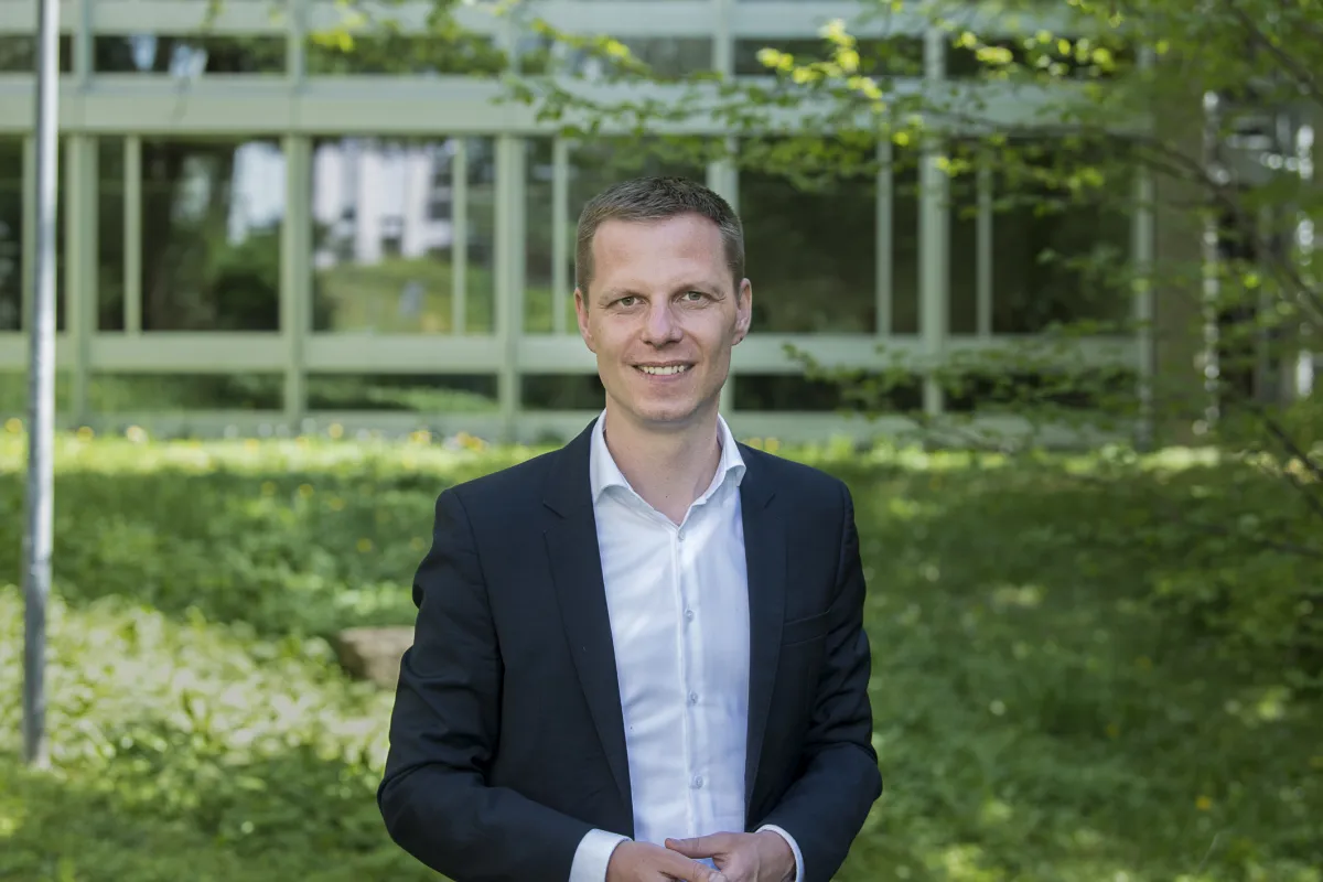IfE_Prof_Dr_Kai_Niebert__c__Fotograf_Thomas_Entzeroth_D516697-hochaufgelo__st